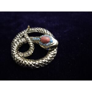Vintagr SNAKE Unsigned Gold-Tone Curled Snake Brooch/Pin